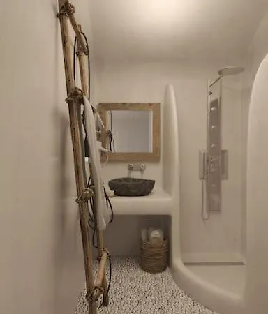 1880 Oia (Santorini)